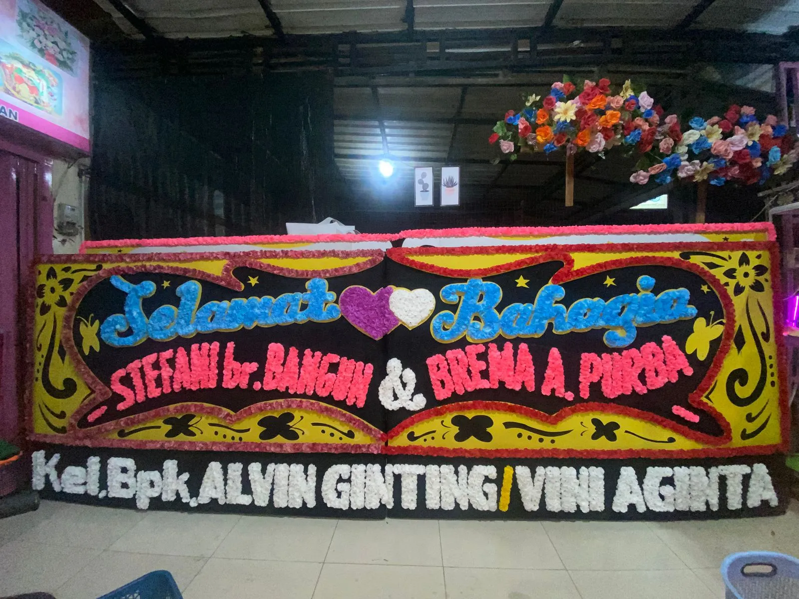 Papan Bunga Selamat Bahagia - Papan Bunga Khanaya Florist Medan