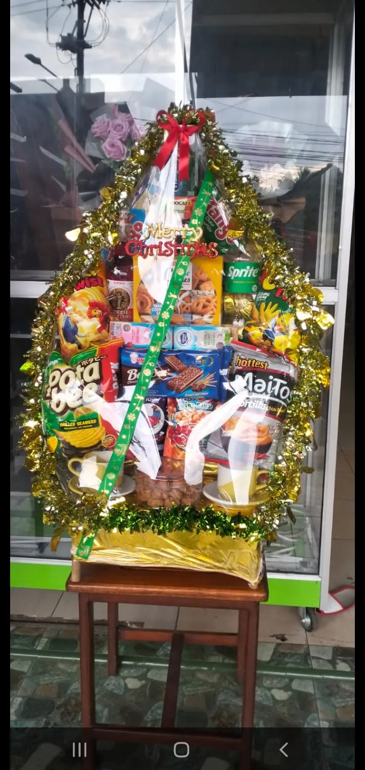 Parcel Natal Pita Emas - Parcel Khanaya Florist Medan