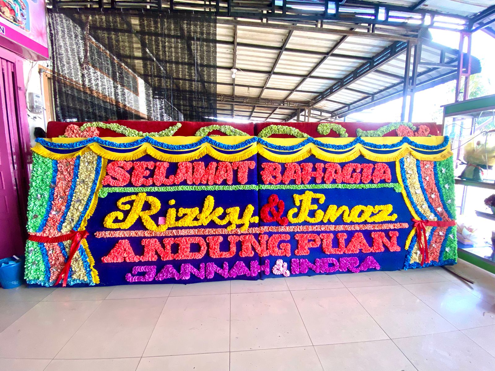 Papan Bunga Selamat Bahagia - Papan Bunga Khanaya Florist Medan