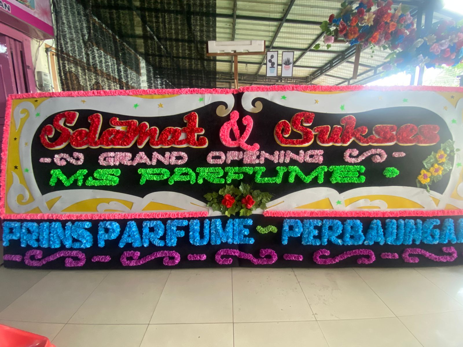 Papan Bunga Selamat & Sukses - Papan Bunga Khanaya Florist Medan